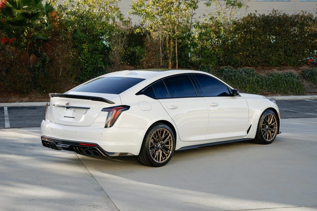 2024 Cadillac CT5-V Blackwing - Image 10 of 31