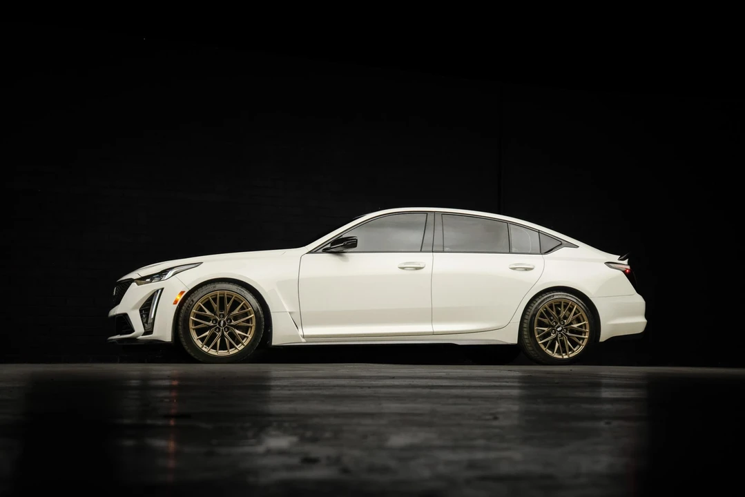 2024 Cadillac CT5-V Blackwing - Image 25 of 31
