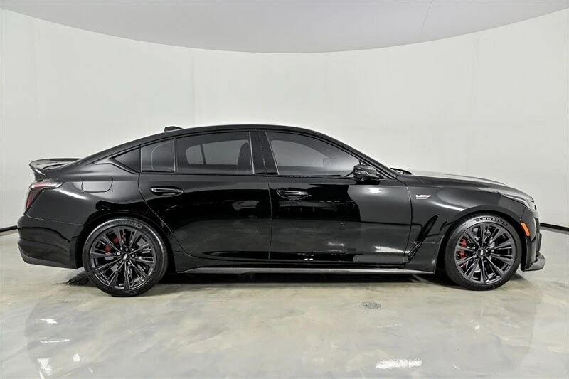 2024 Cadillac CT5-V Blackwing - Image 11 of 31