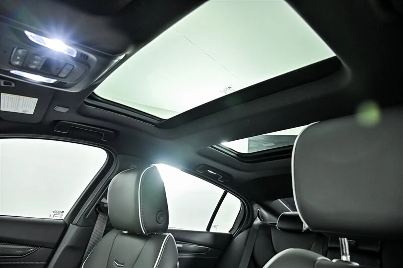 2024 Cadillac CT5-V Blackwing - Image 19 of 31
