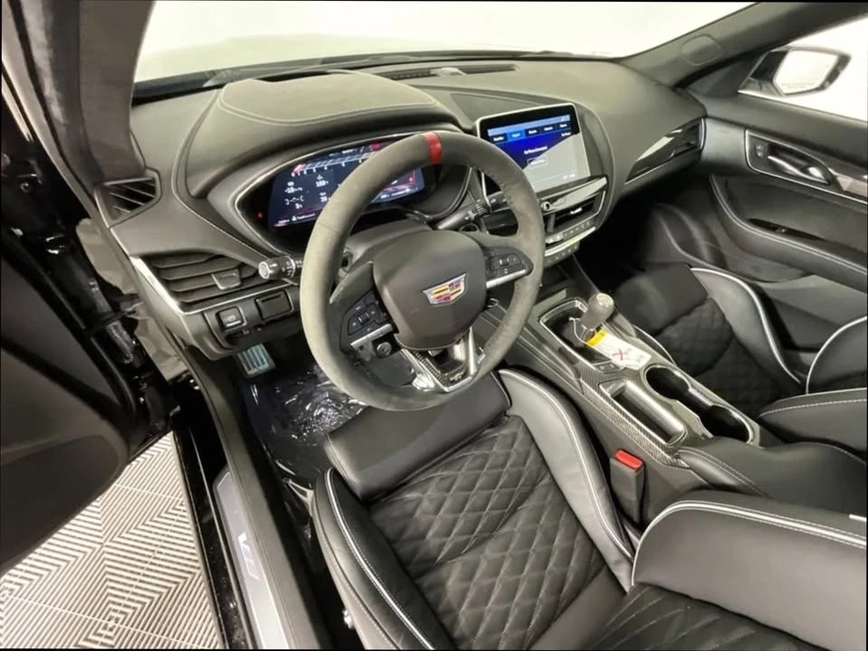 2024 Cadillac CT5-V - Image 15 of 20
