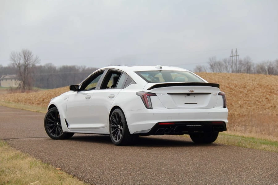 2024 Cadillac CT5-V Blackwing - Image 10 of 31