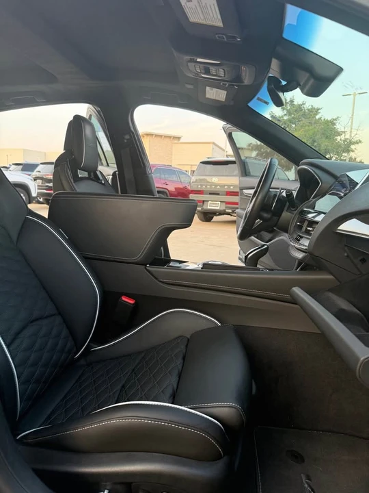 2024 Cadillac CT5-V Blackwing - Image 10 of 13