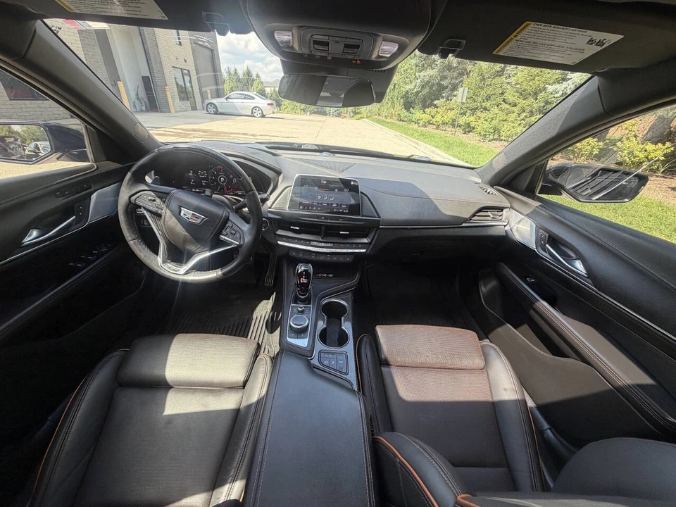 2024 Cadillac CT4-V - Image 19 of 23