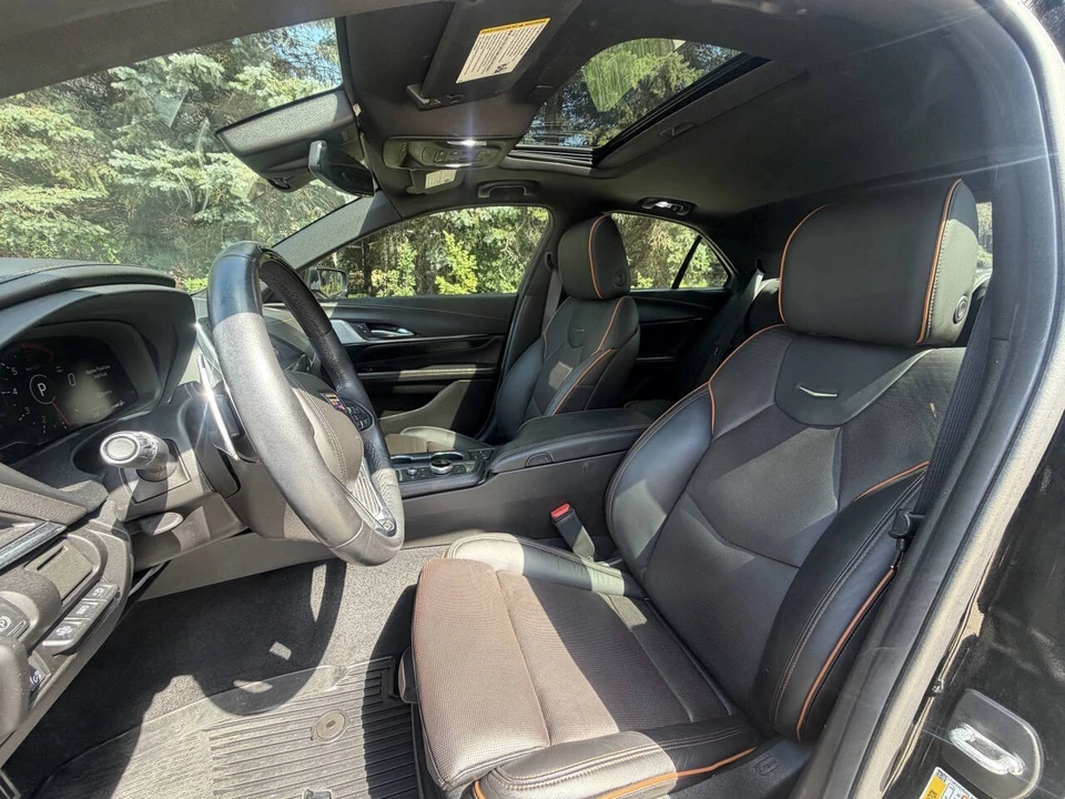 2024 Cadillac CT4-V - Image 12 of 23