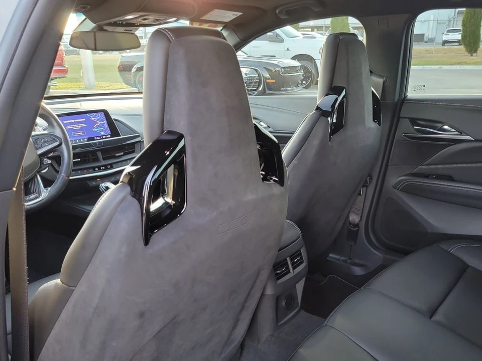 2024 Cadillac CT4-V - Image 10 of 12