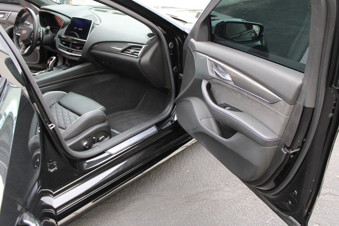2024 Cadillac CT5-V Blackwing - Image 27 of 31