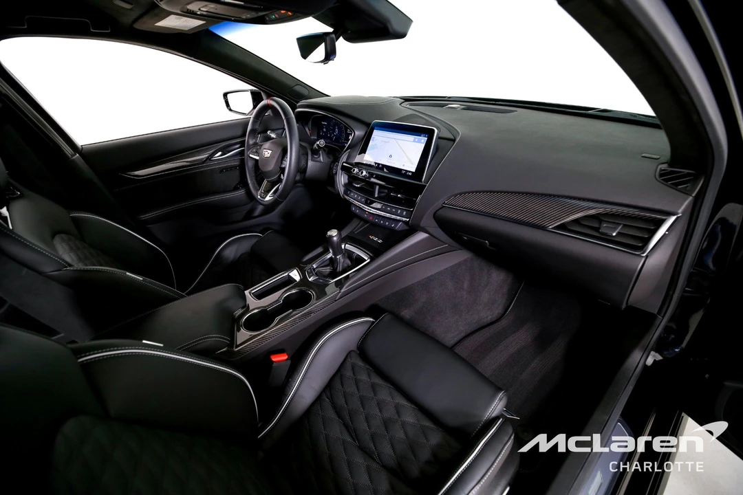 2024 Cadillac CT5-V Blackwing - Image 25 of 31