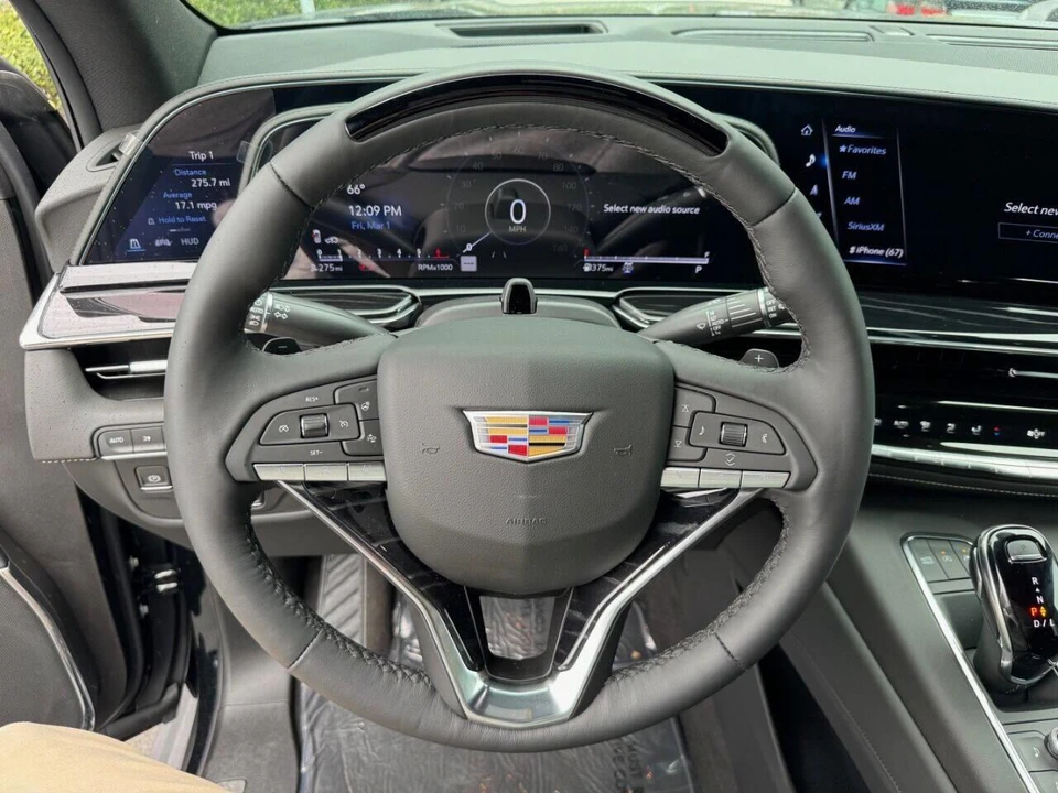 2024 Cadillac Escalade 5th Gen - Image 14 of 16