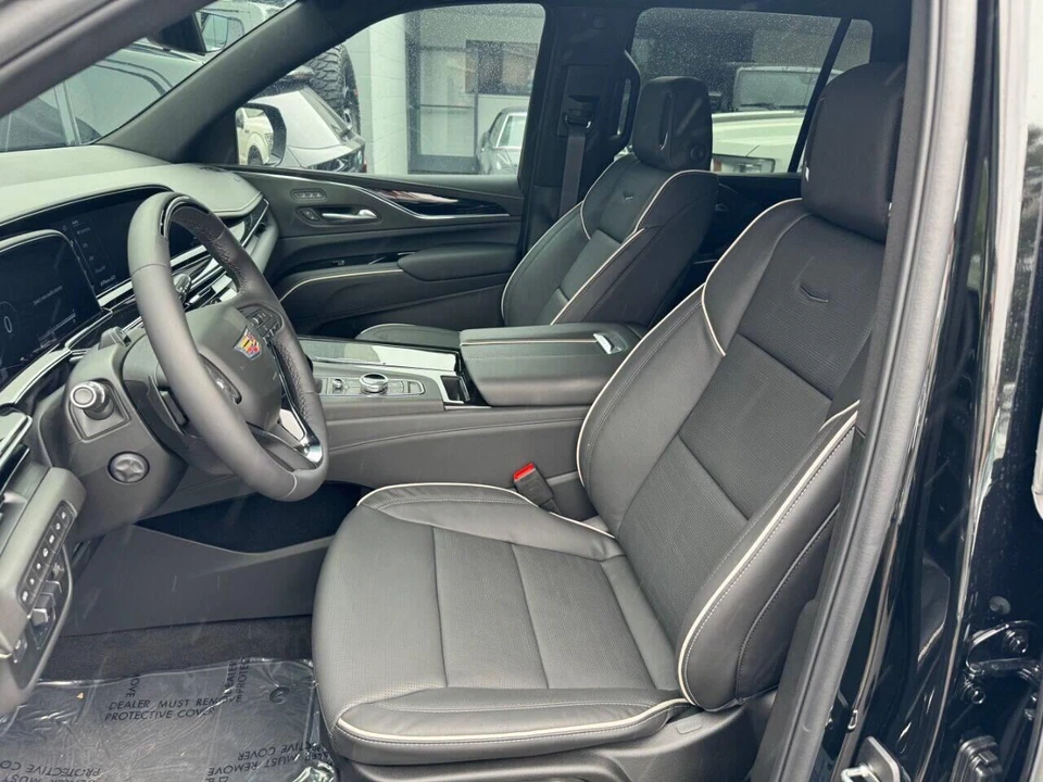 2024 Cadillac Escalade 5th Gen - Image 11 of 16