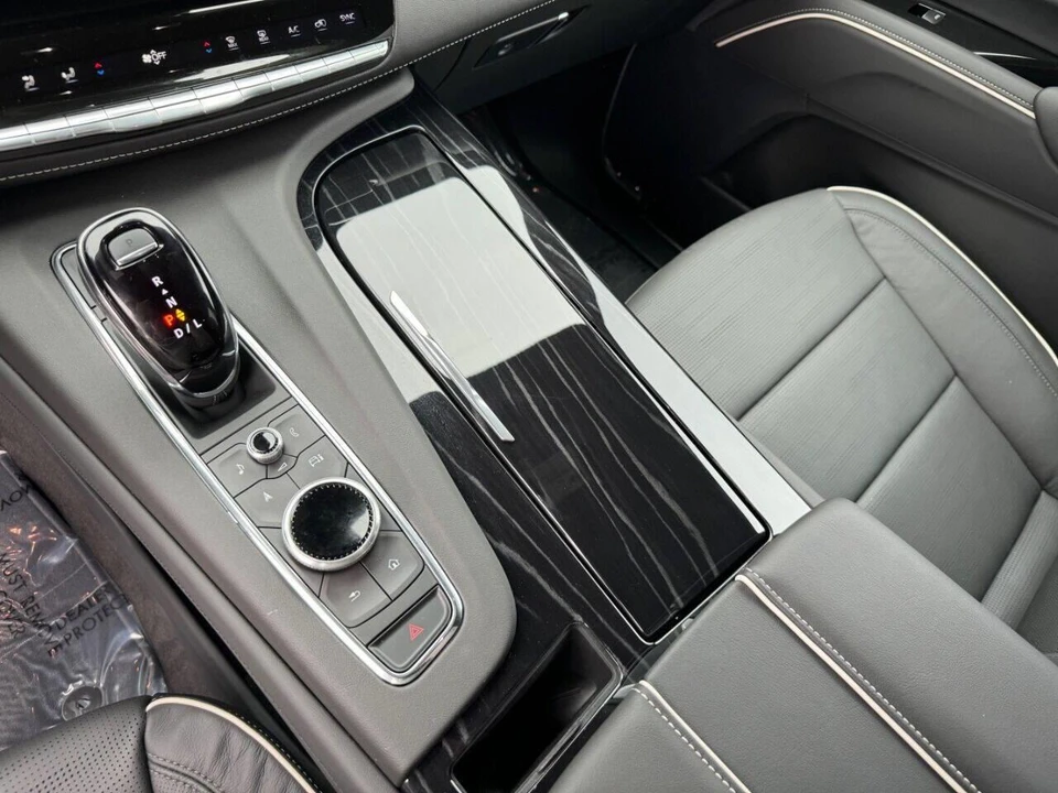 2024 Cadillac Escalade 5th Gen - Image 16 of 16