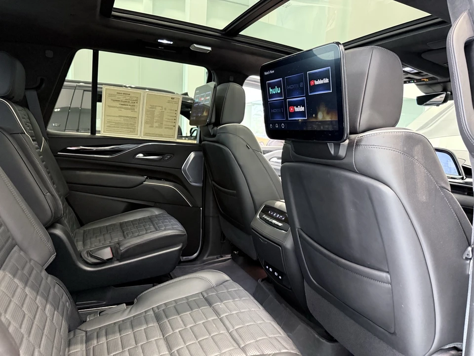 2024 Cadillac Escalade 5th Gen - Image 20 of 21