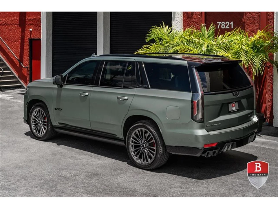 2024 Cadillac Escalade 5th Gen - Image 16 of 31