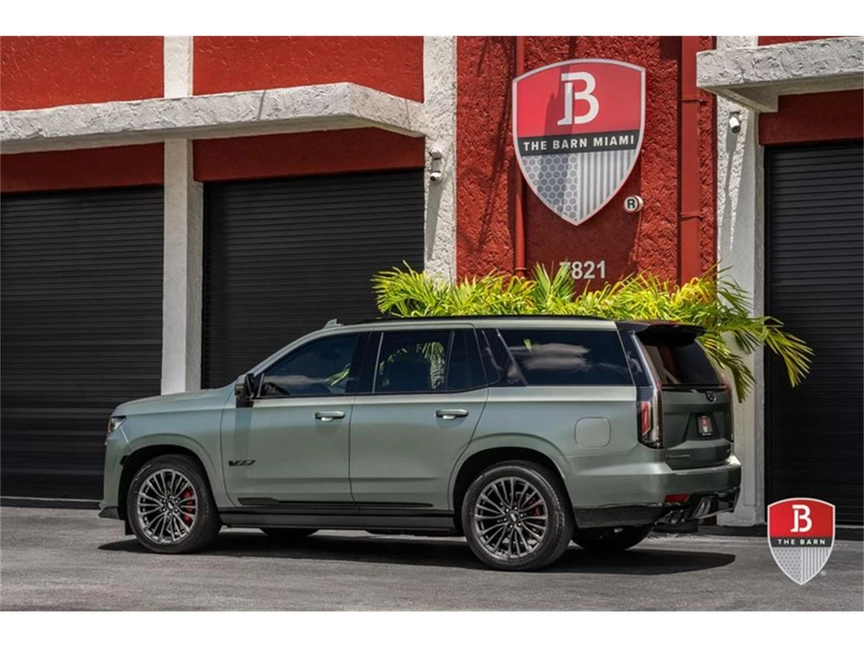 2024 Cadillac Escalade 5th Gen - Image 13 of 31