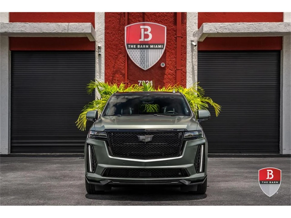 2024 Cadillac Escalade 5th Gen - Image 24 of 31