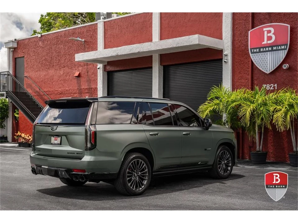 2024 Cadillac Escalade 5th Gen - Image 20 of 31