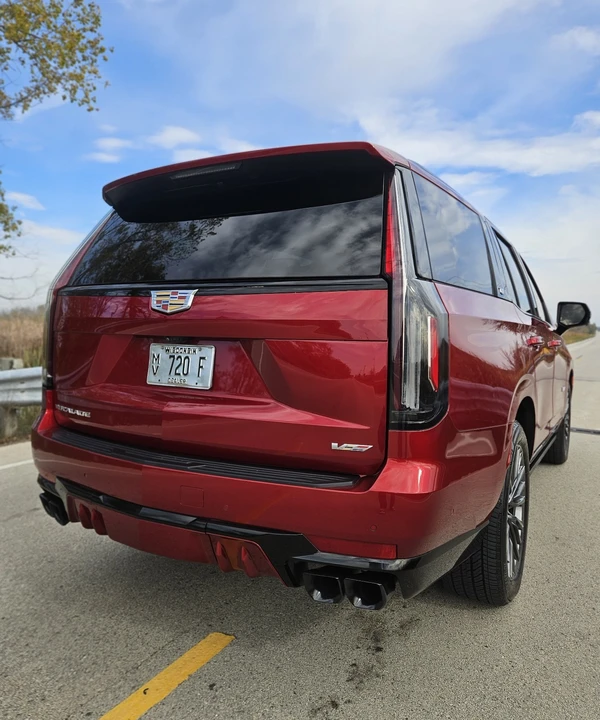2024 Cadillac Escalade 5th Gen - Image 4 of 21
