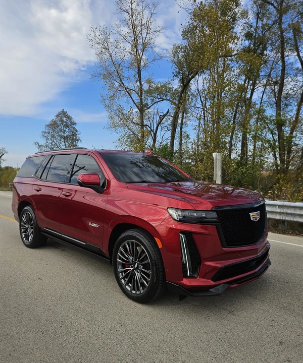 2024 Cadillac Escalade 5th Gen - Image 9 of 21