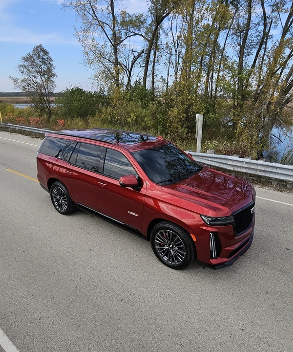 2024 Cadillac Escalade 5th Gen - Image 5 of 21