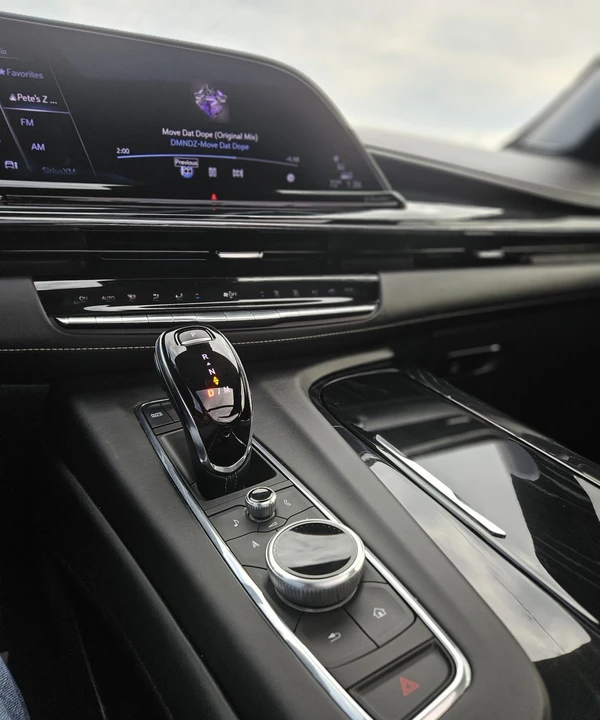 2024 Cadillac Escalade 5th Gen - Image 12 of 21