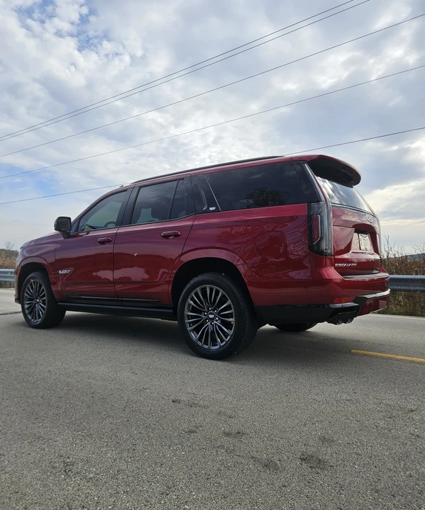 2024 Cadillac Escalade 5th Gen - Image 3 of 21