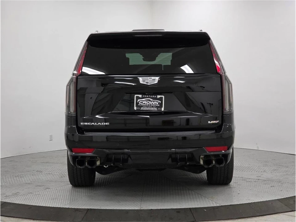 2024 Cadillac Escalade 5th Gen - Image 8 of 31