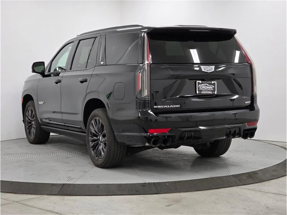 2024 Cadillac Escalade 5th Gen - Image 7 of 31