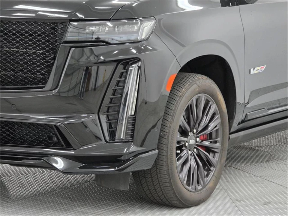 2024 Cadillac Escalade 5th Gen - Image 4 of 31