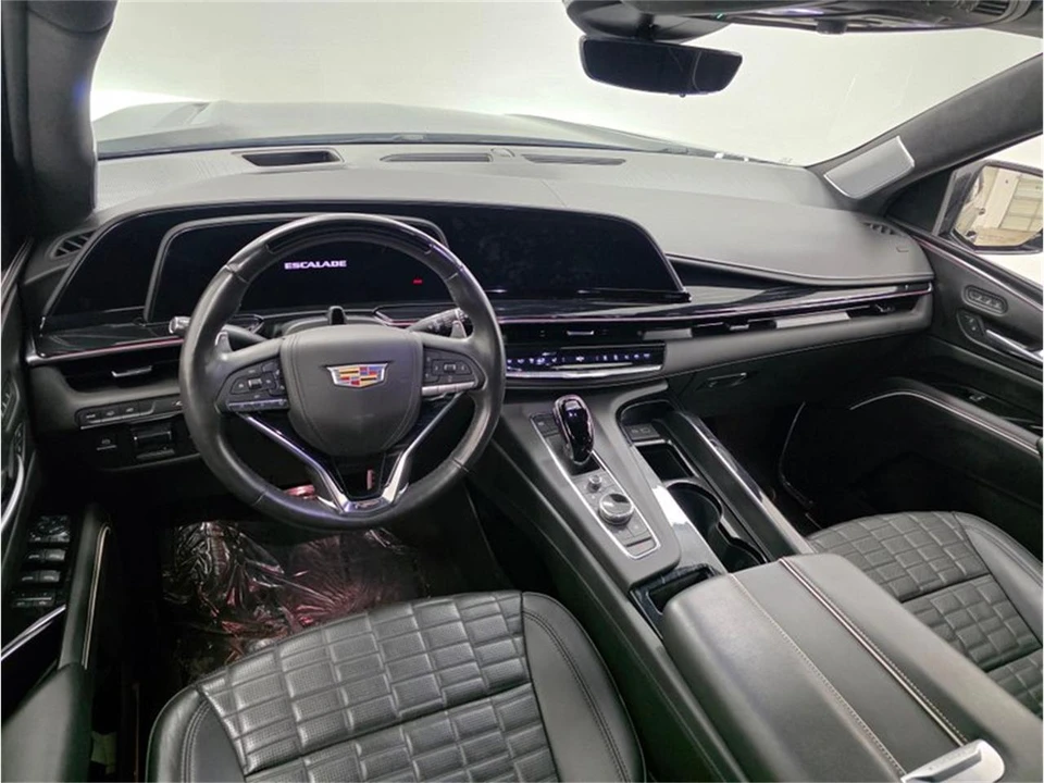 2024 Cadillac Escalade 5th Gen - Image 21 of 31