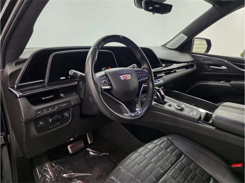 2024 Cadillac Escalade 5th Gen - Image 22 of 31