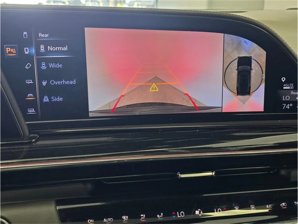 2024 Cadillac Escalade 5th Gen - Image 29 of 31