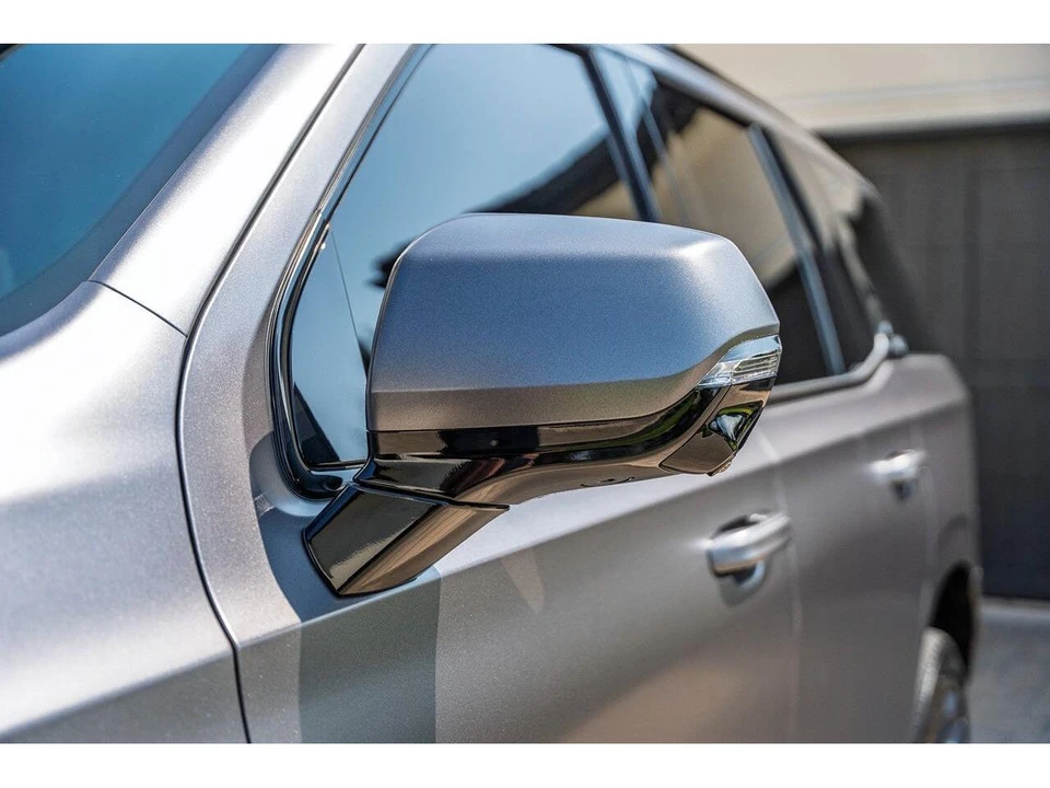 2024 Cadillac Escalade 5th Gen - Image 17 of 31
