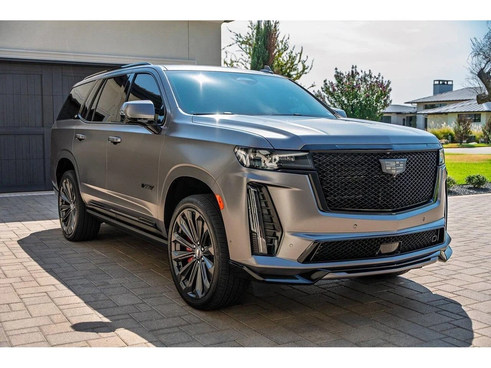 2024 Cadillac Escalade 5th Gen - Image 11 of 31