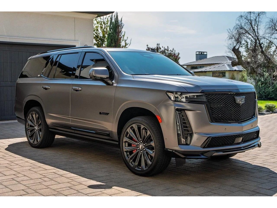 2024 Cadillac Escalade 5th Gen - Image 10 of 31