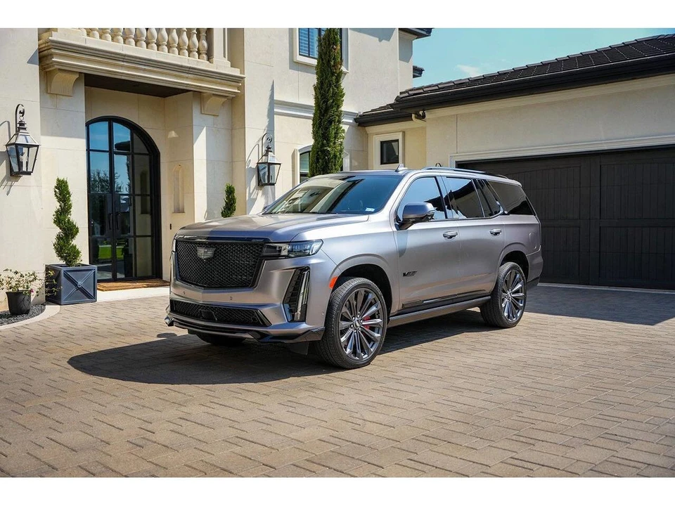 2024 Cadillac Escalade 5th Gen - Image 8 of 31