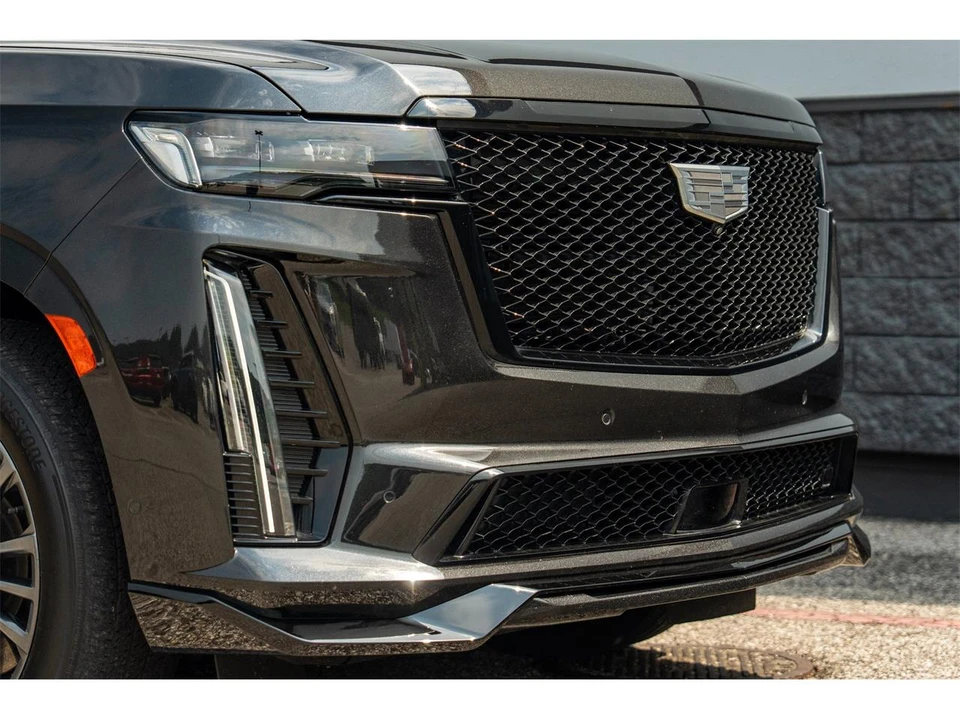 2024 Cadillac Escalade 5th Gen - Image 21 of 31