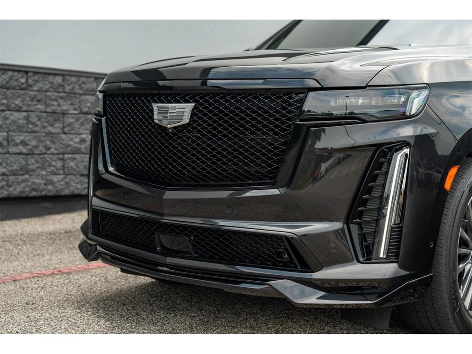 2024 Cadillac Escalade 5th Gen - Image 11 of 31