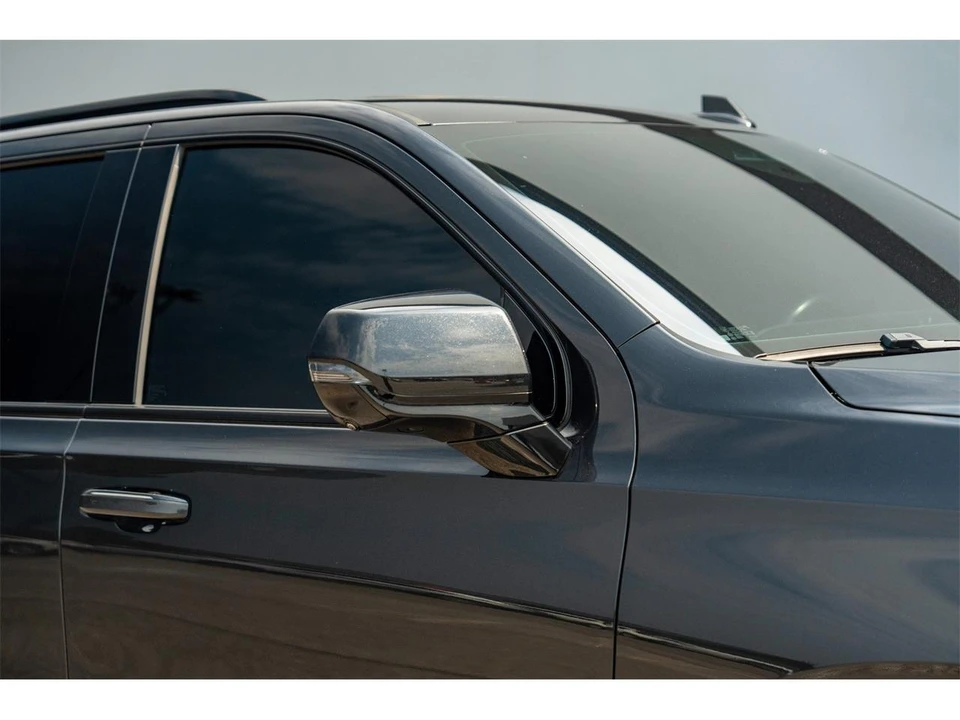 2024 Cadillac Escalade 5th Gen - Image 22 of 31