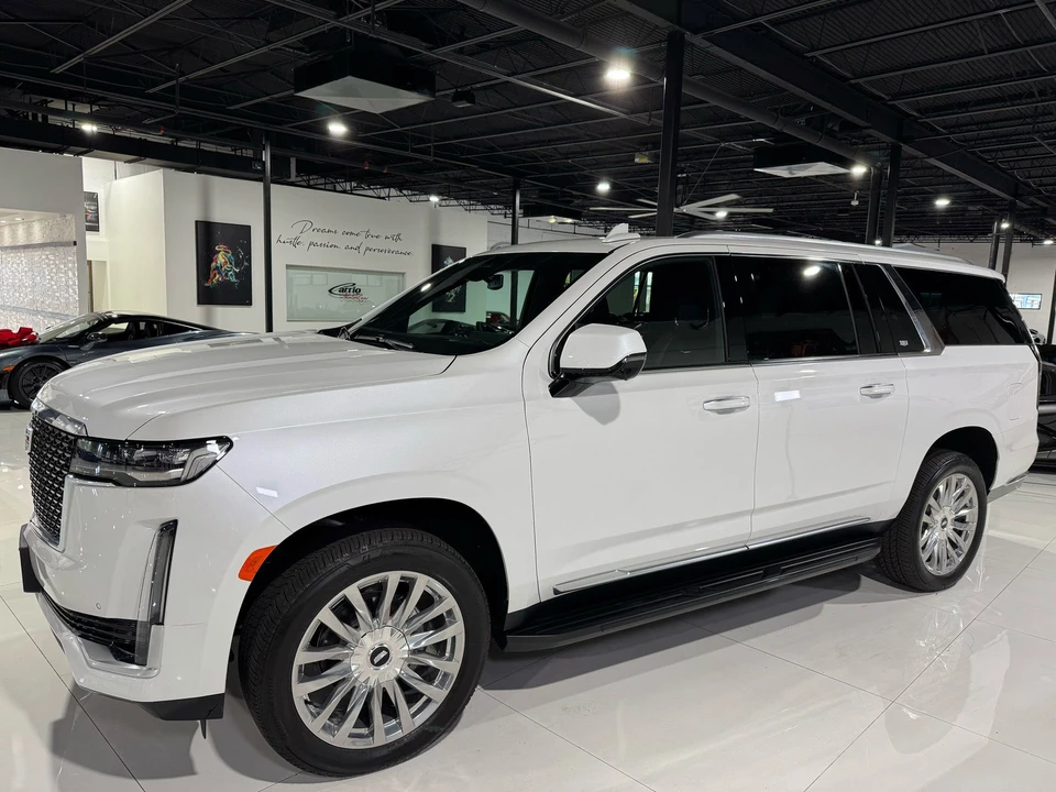 2024 Cadillac Escalade 5th Gen - Image 3 of 12