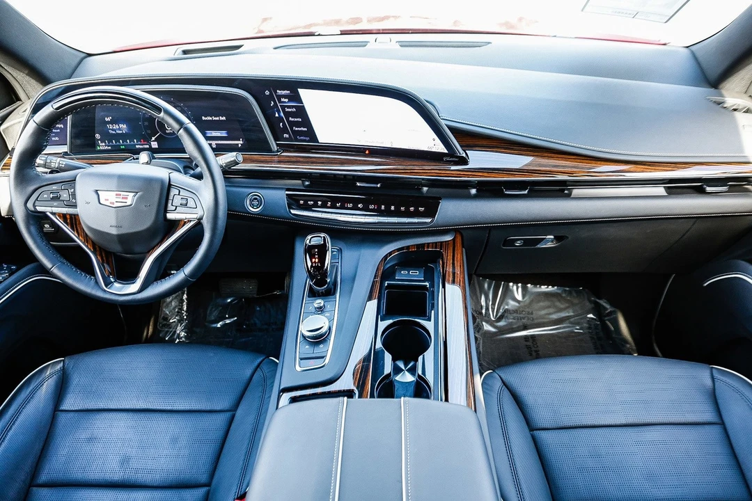 2024 Cadillac Escalade 5th Gen - Image 10 of 12