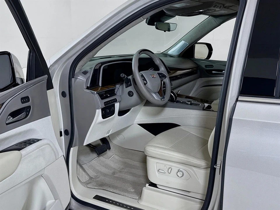 2024 Cadillac Escalade 5th Gen - Image 12 of 12