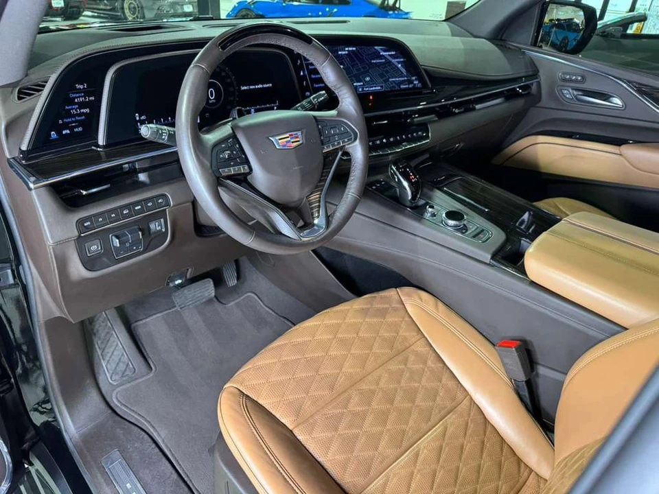2024 Cadillac Escalade 5th Gen - Image 9 of 12