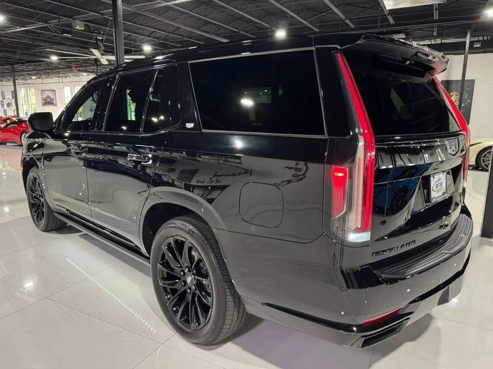 2024 Cadillac Escalade 5th Gen - Image 5 of 12