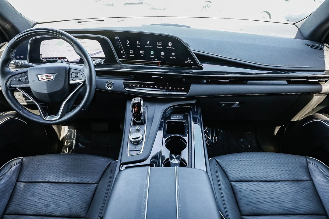 2024 Cadillac Escalade 5th Gen - Image 10 of 21