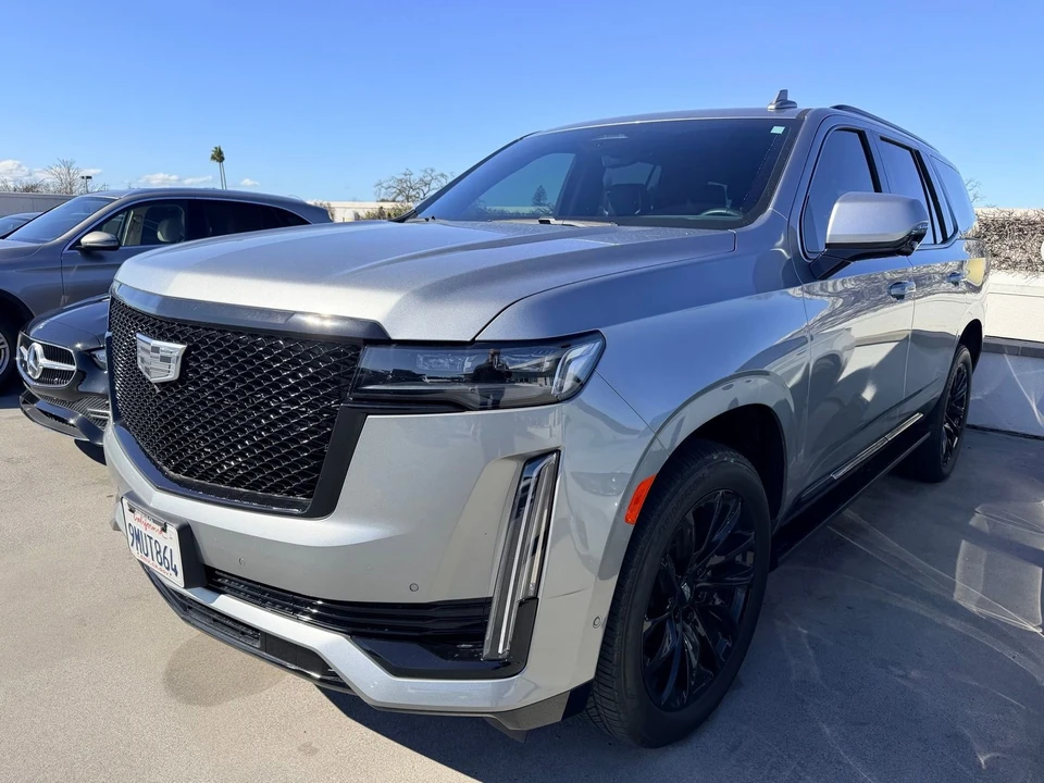 2024 Cadillac Escalade 5th Gen - Image 2 of 6