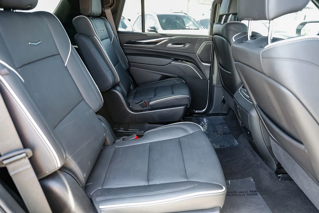 2024 Cadillac Escalade 5th Gen - Image 18 of 21