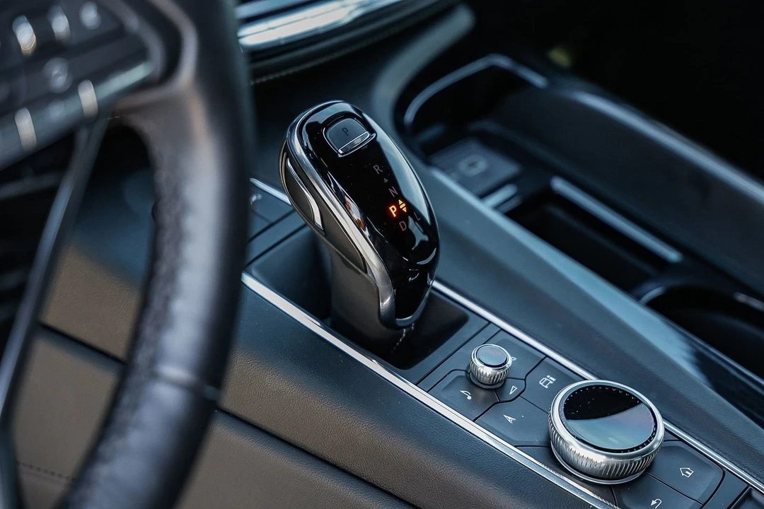 2024 Cadillac Escalade 5th Gen - Image 21 of 21