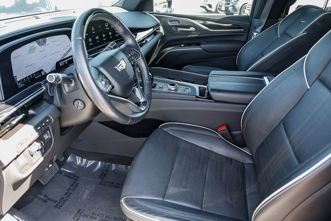 2024 Cadillac Escalade 5th Gen - Image 20 of 21