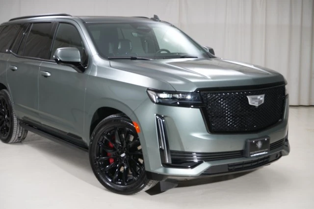 2024 Cadillac Escalade 5th Gen - Image 15 of 21