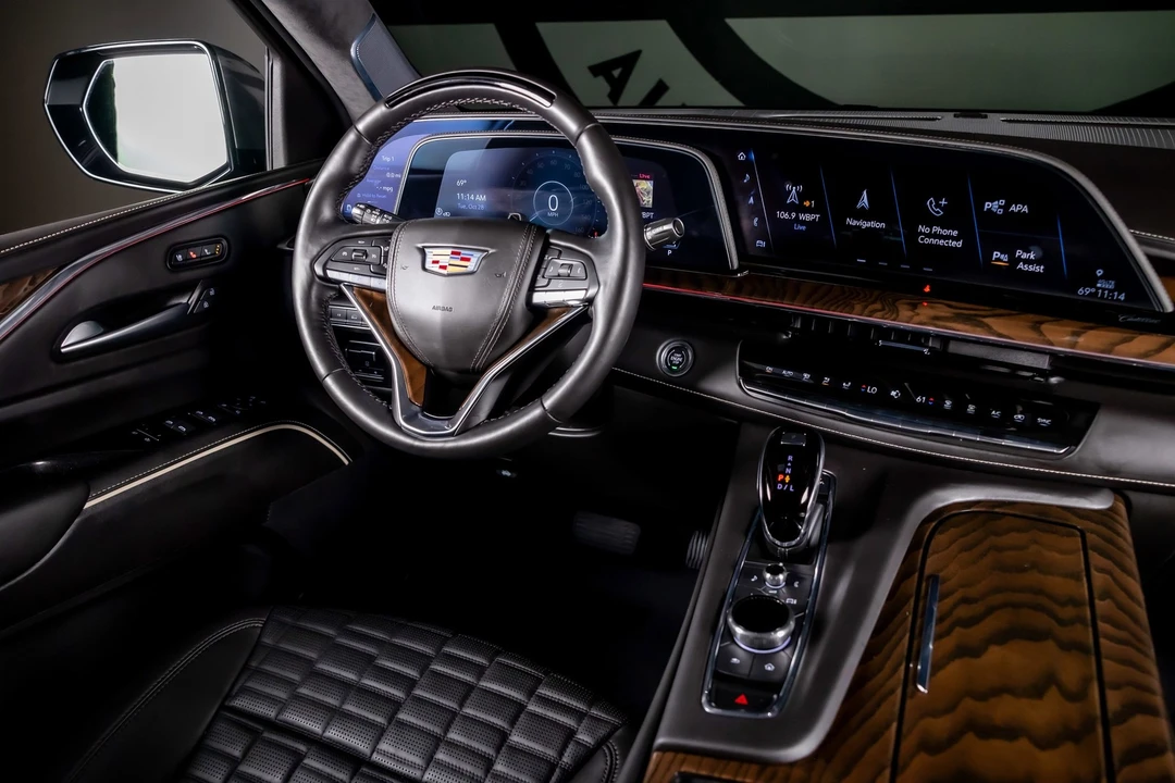 2024 Cadillac Escalade 5th Gen - Image 7 of 12
